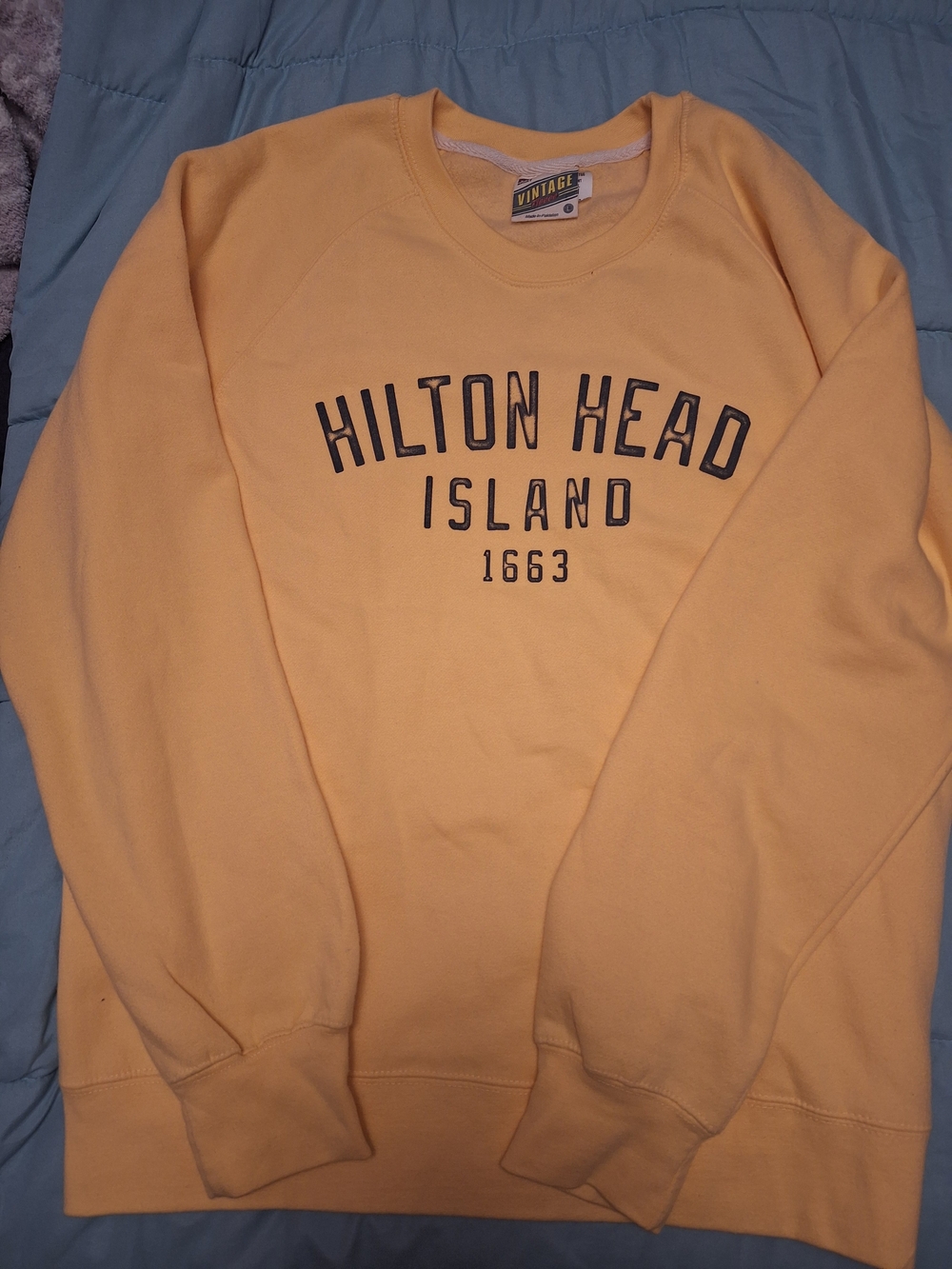 Vintage Yellow Men’s Crewneck Sweatshirt Size L - Hilton Head Island Print